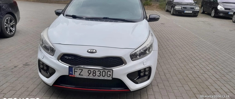 Kia Ceed cena 30000 przebieg: 120000, rok produkcji 2013 z Szprotawa małe 121